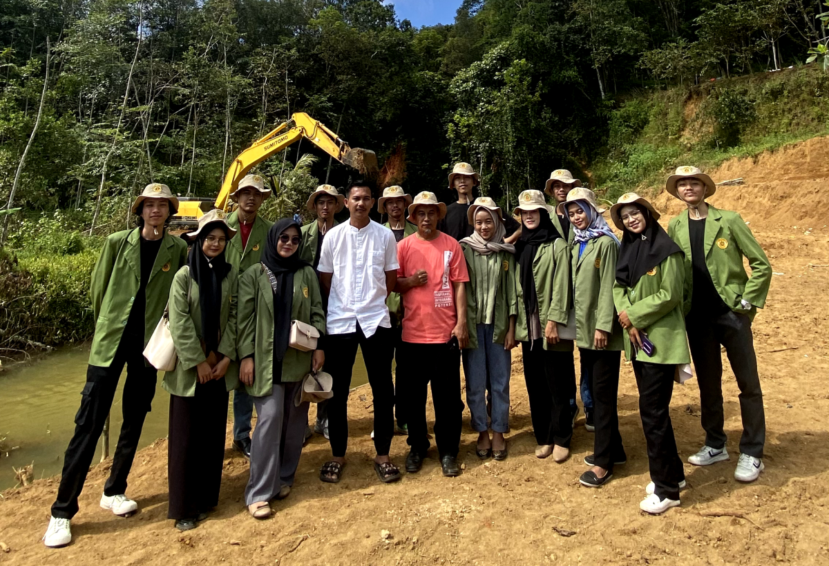 DESA BAHARA LAKUKAN NORMALISASI SUNGAI UNTUK CEGAH BANJIR